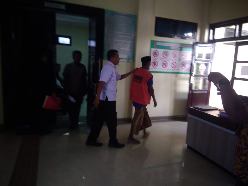 Keponakan yang Bunuh Paman di Sampang Divonis 20 Tahun Penjara