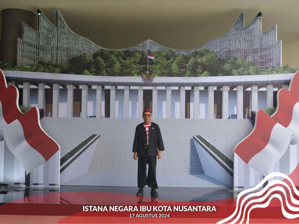 HUT RI di IKN, Achmad Baidowi Kenakan Baju Sakera