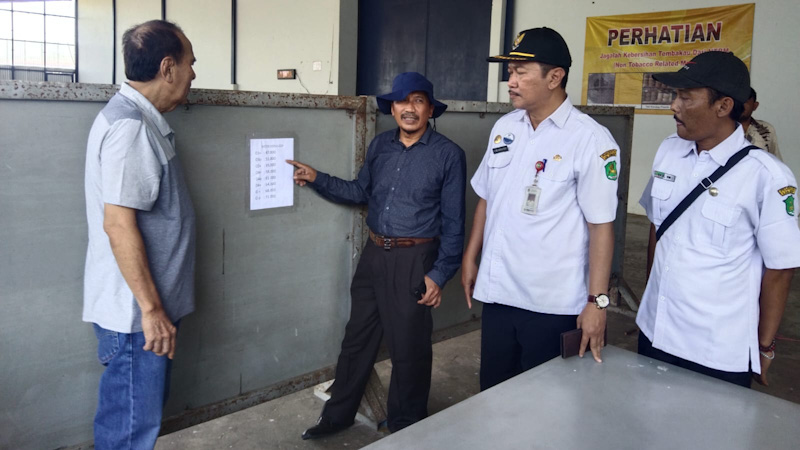 Pengusaha Tembakau Wajib Umumkan Tabel Harga di Gudang