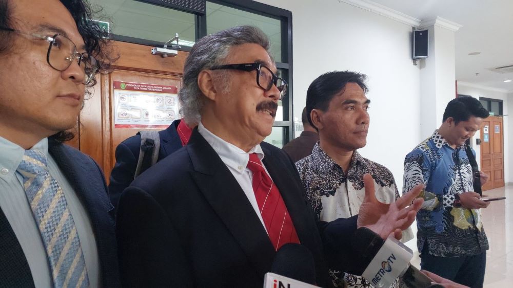 Sidang PTUN Soal KPU Loloskan Gibran Diwarnai Aksi Menggebrak Meja, Gayus PDIP: Pengacara Tergugat Menghina&nbsp;Pengadilan